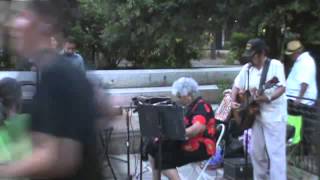 Mary Valdez performing Te Vas Angel Mio with Conjunto Puro Corazon