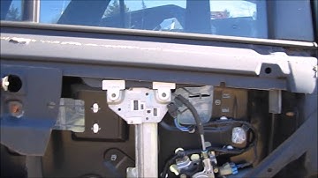 2003 Saturn Vue Whats Under The Door Skin