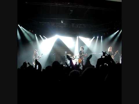 Alice in Chains - It Ain't Like That - Live Clip F...