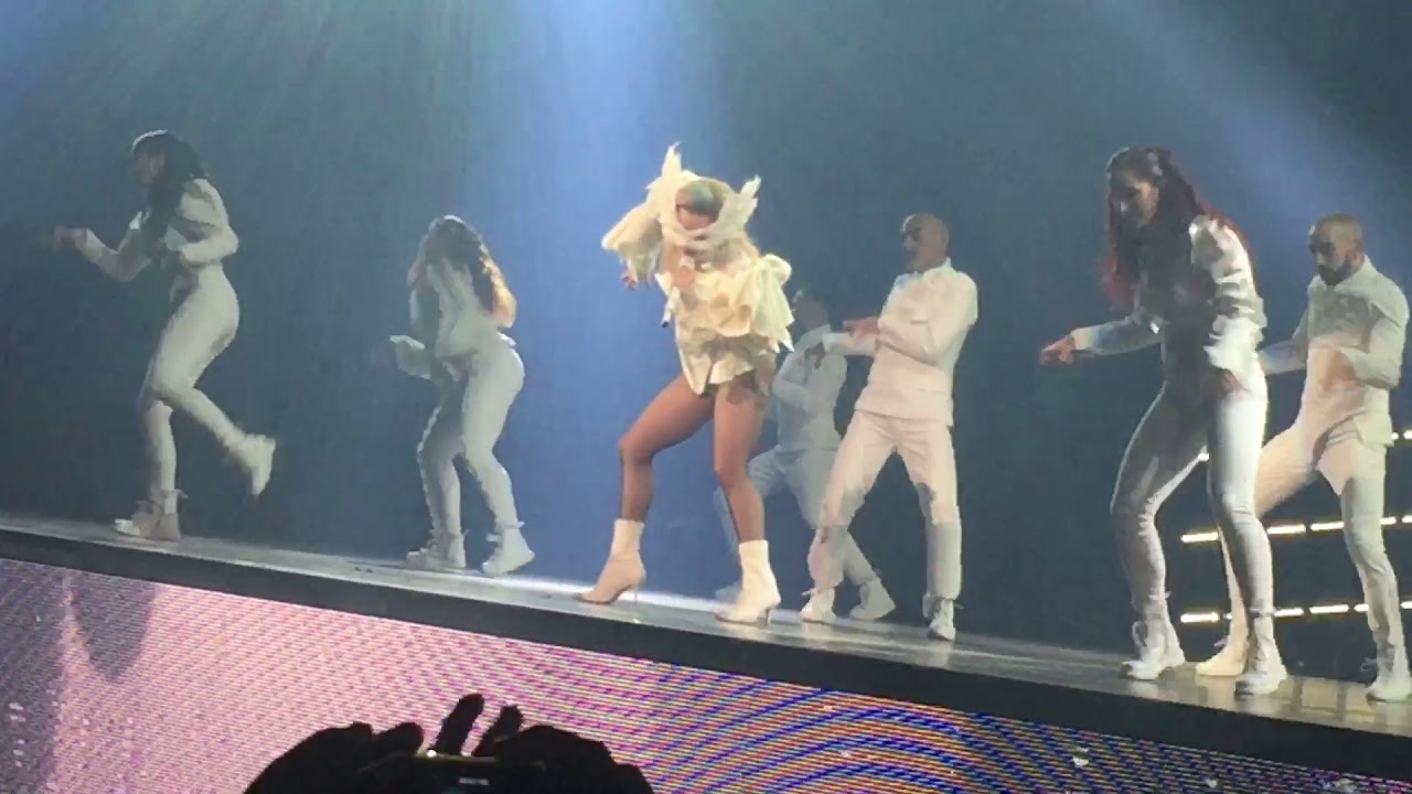 Lady Gaga - Bad Romance (live @ Joanne World Tour, Barcelona, Spain)
