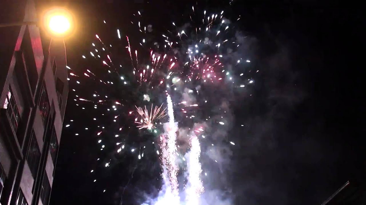 高市鹽埕保安宮 建廟60周年慶典 - 煙火秀 活動 今年讓我們繼續相愛吧