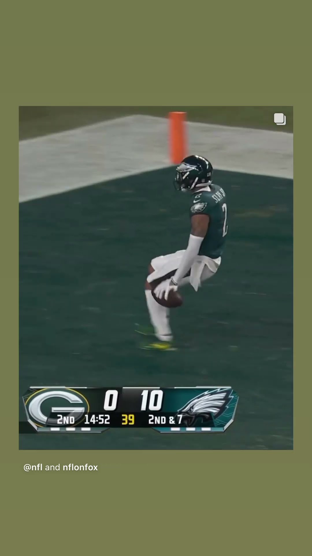 Ball magnet #hoodnews #dariusslay #eagles #jordanlove #packers #NFL #football #sports #omg #how #wow