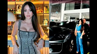 Sir Winston Le Regala Lujoso Auto A Sheyla Rojas Y Solo Lo Usa Para Ir A Jugar Pádel