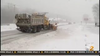 Crews prepare for snow expected during Wednesday's morning commute