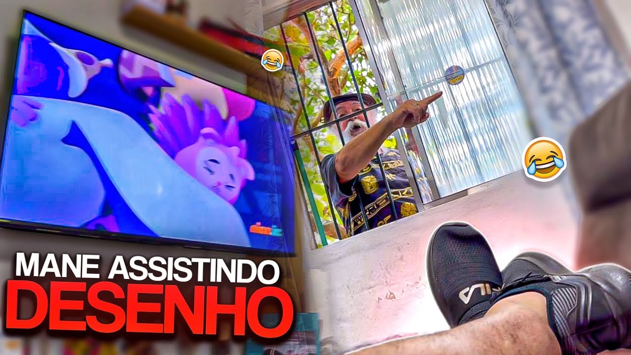 MANETIKIN ASSISTINDO DESENHOS E LUIZ DO SOM DO LADO DE FORA | TURMA DO SÍTIO