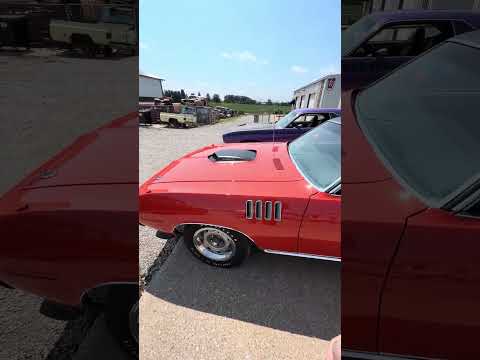 What's in your garage? - video by Mopar Keith