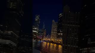 Chicago Skyscrapers #chicago #chicagoriver #USA #Windycity #travelvlog #skyscrapercity #skyscraper