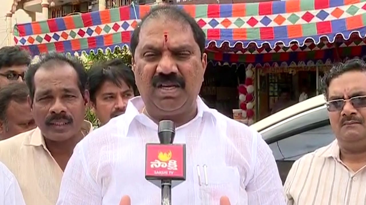 Vijayawada Central YSRCP MLA Malladi Vishnu on illegal land capturing