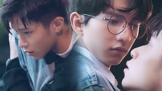 學弟為躲雨竟撲進了暗戀的男生懷裡，氣氛突然曖昧！#逆愛 #男男 #爱情