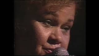 Etta James -  Sugar On The Floor -  LIVE @ The Montreaux Jazz Festival  1989.