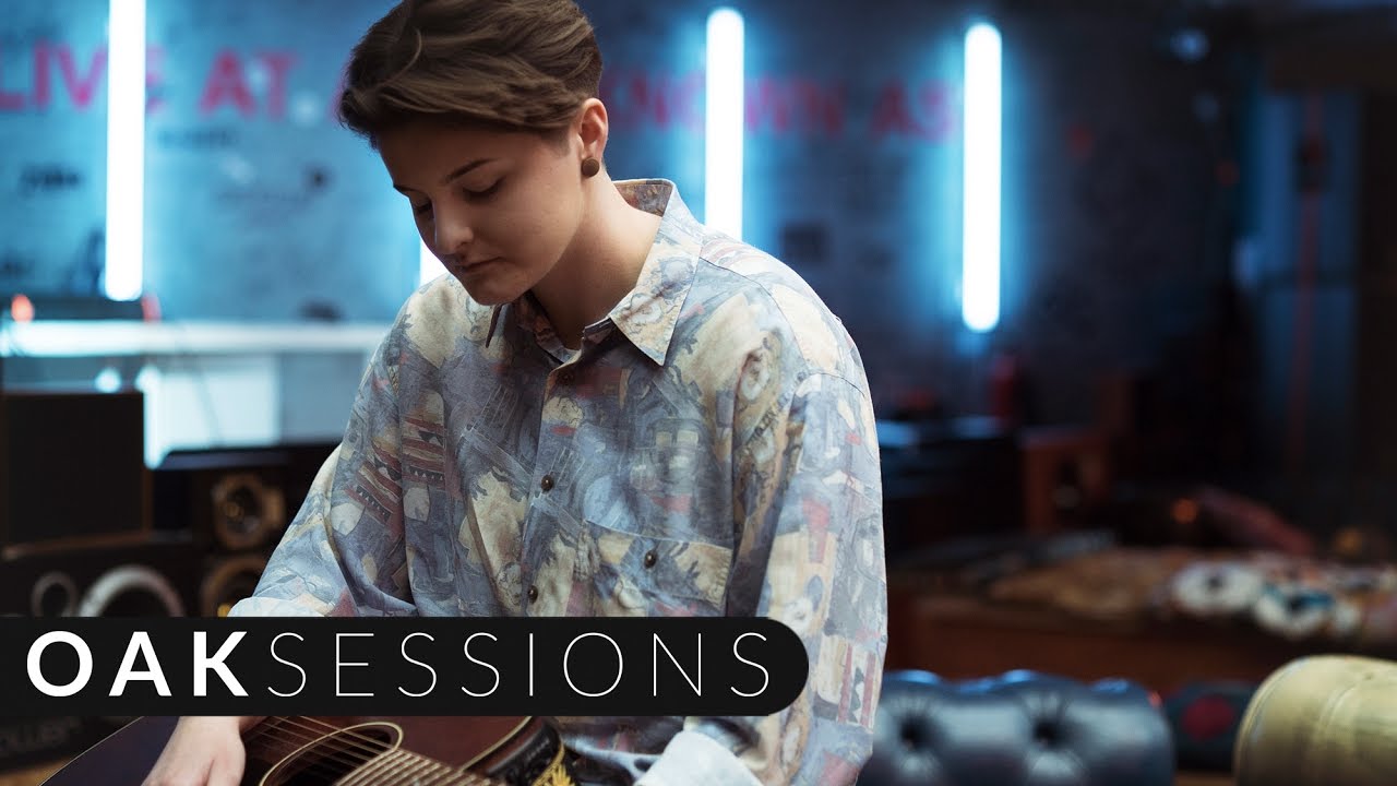 Hayley Chillcott - Better Off That Way | Oak Sessions