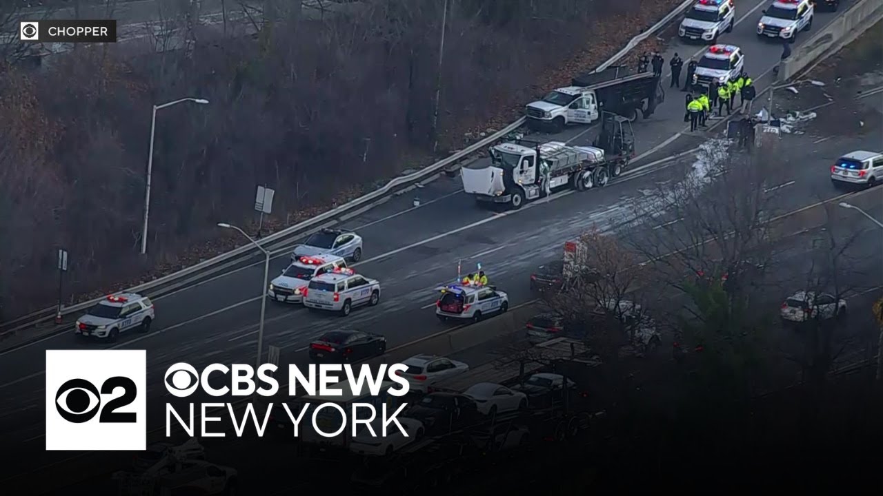 Long Island Expressway reopens after deadly morning crash - YouTube