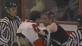 Marty McSorley vs Eric Lindros Nov 21, 1995