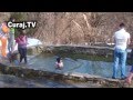 Curaj.TV - S-a scăldat în apă rece ca să-și scoată dracii