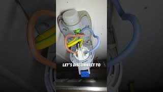 ⚡ Electrician Saves Busy London Restaurant After Mixer Power Failure