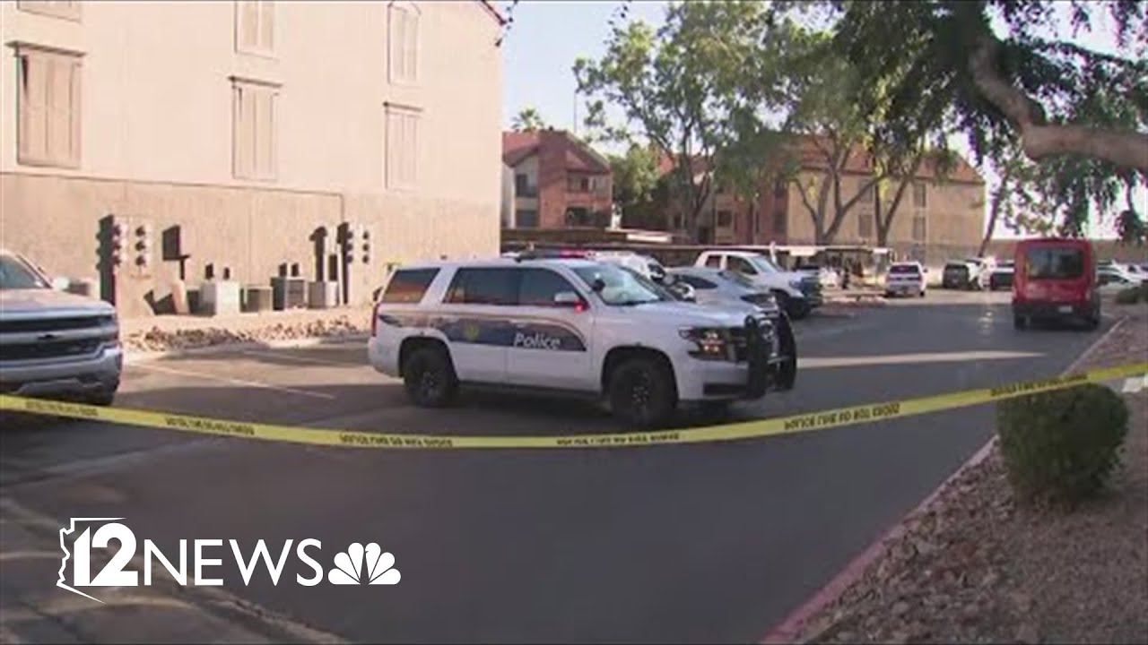 Phoenix police identify man shot and killed by officer - YouTube