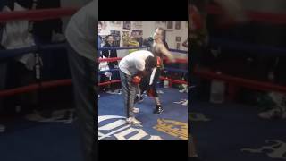 Floyd Mayweather Sr vs Charlie Zelenoff #shorts #boxing #box #fighting #fight #beat #mma #ufc