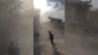 İzmirde Deprem En Az 5 Bina Yıkıldı.