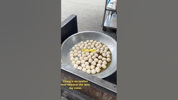 Cireng: The crispy, chewy snack that hugs your soul! 🥹✨ Who else can’t resist this Indonesian gem?