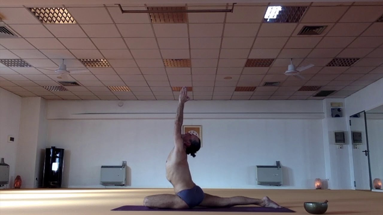 Esercizi di Preparazione alla Posizione di Eka Pada Rajakapotasana