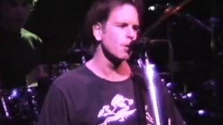 Black Throated Wind (2 cam) - Grateful Dead - 10-20-1990 ICC, Berlin, Germany (set1-05) chords