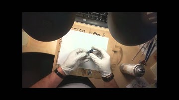 Weathering Pigments: Using Spray Varnish