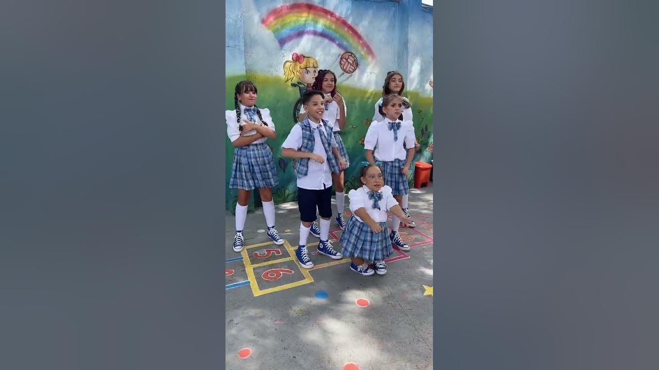 Dancinha trend #shorts Jessica e família Dancinha trend #shorts Jessica e família