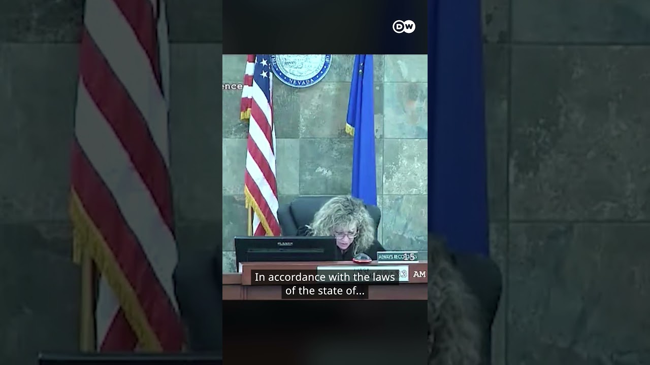 Defendant attacks judge in court | DW Shorts
