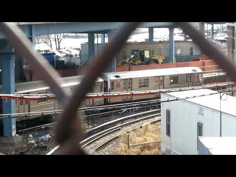 MTA NYCT Subway: Kawasaki Heavy Industries R62 (3) Trains @148th St Portal