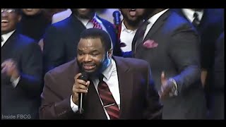 Video thumbnail of ""Every Praise" Hezekiah Walker, LIVE"