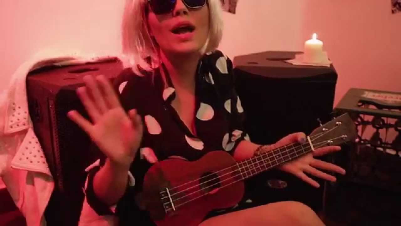 Kitty Voltage meets Love