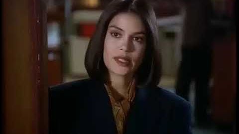 Lois & Clark 2x10 10 - Lois worried about Clark
