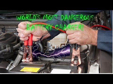 Βίντεο: Πού βρίσκεται η μπαταρία σε έναν φορτιστή Dodge του 2011;