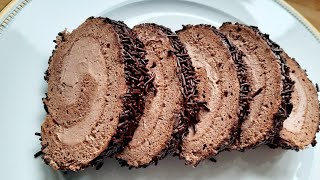 Simple and tasty chocolate roulade ...