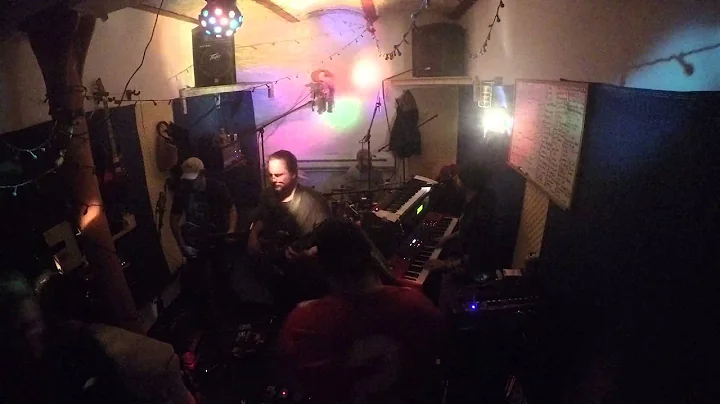 SPROCKET LOUNGE 120514 SHROUD