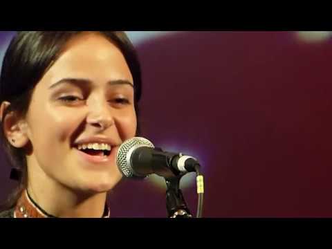 Trio Mandili - Qalo / ტრიო მანდილი - ქალო