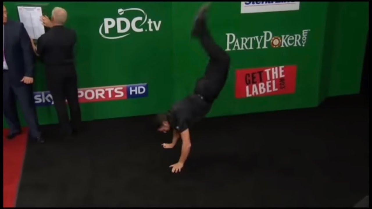 Justin Pipe has BUST-UP with Kevin Painter then does handstands!!!