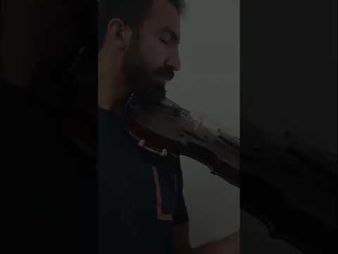 عليكي عيون  