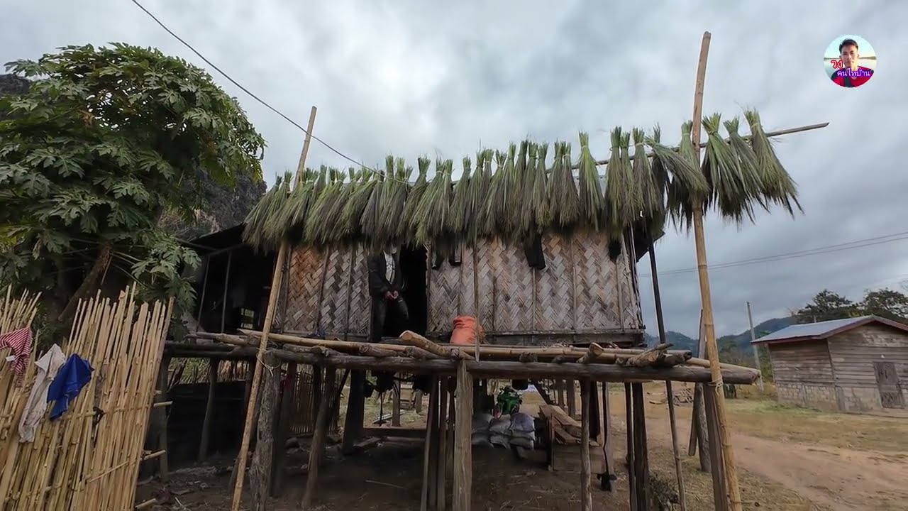 หมู่บ้านชนบทที่ยังคงดั้งเดิมอ้อมล้อมด้วยภูเขาธรรมศาสตร์อุดมสมบูรณ์