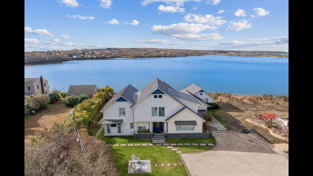 Montauk Luxury: Waterfront Compound with Two Apartments