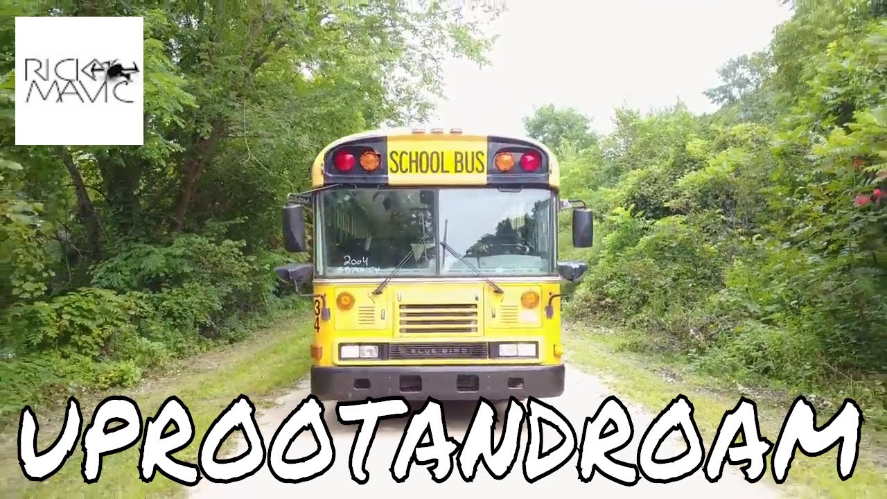 UPROOTANDROAM, from School bus to a Tiny mobile home