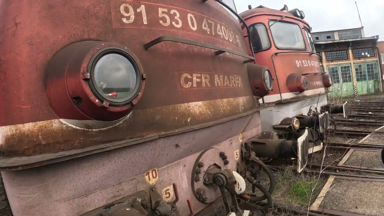 Am Găsit ZECI de Locomotive Abandonate într-un Singur Loc