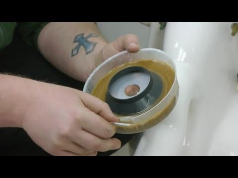 How to Replace Toilet Wax O-Rings : How to Fix Toilets