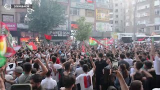 Diyarbakırlılar Amedspor'un şampiyonluğunu kutladı