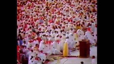 فقيد الحرم الشيخ عبدالله الخليفي رحمه الله في تلاوة من سورتي الفاتحة وأول الصافات عام ١٤٠٦هـ