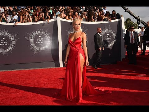 rita-ora-sexy-plunging-red-high-slit-prom-dress-vma-2014-red-carpet
