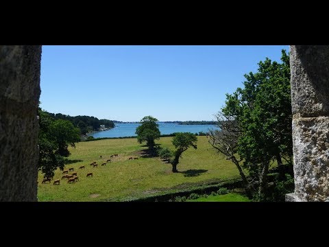 Une propriété avec hectares face au Golfe du Morbihan à Arradon