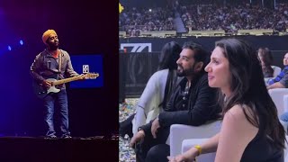 Arijit Singh welcomes Mahira Khan in his live consert in dubai| Mahira Khan in Arijit Singh concert