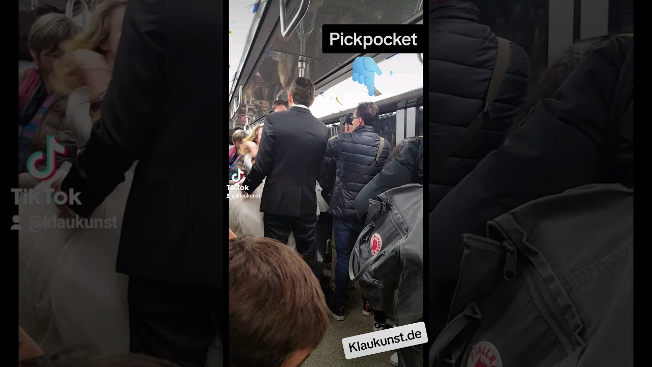 Pickpocket Voleur Taschendieb Caterista Paris France | Klaukunst.de - Michel Baro