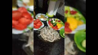 طريقه عمل شوربه الجمبري? زي اللي ف المطاعم و طريقه عمل السمگ الموزه